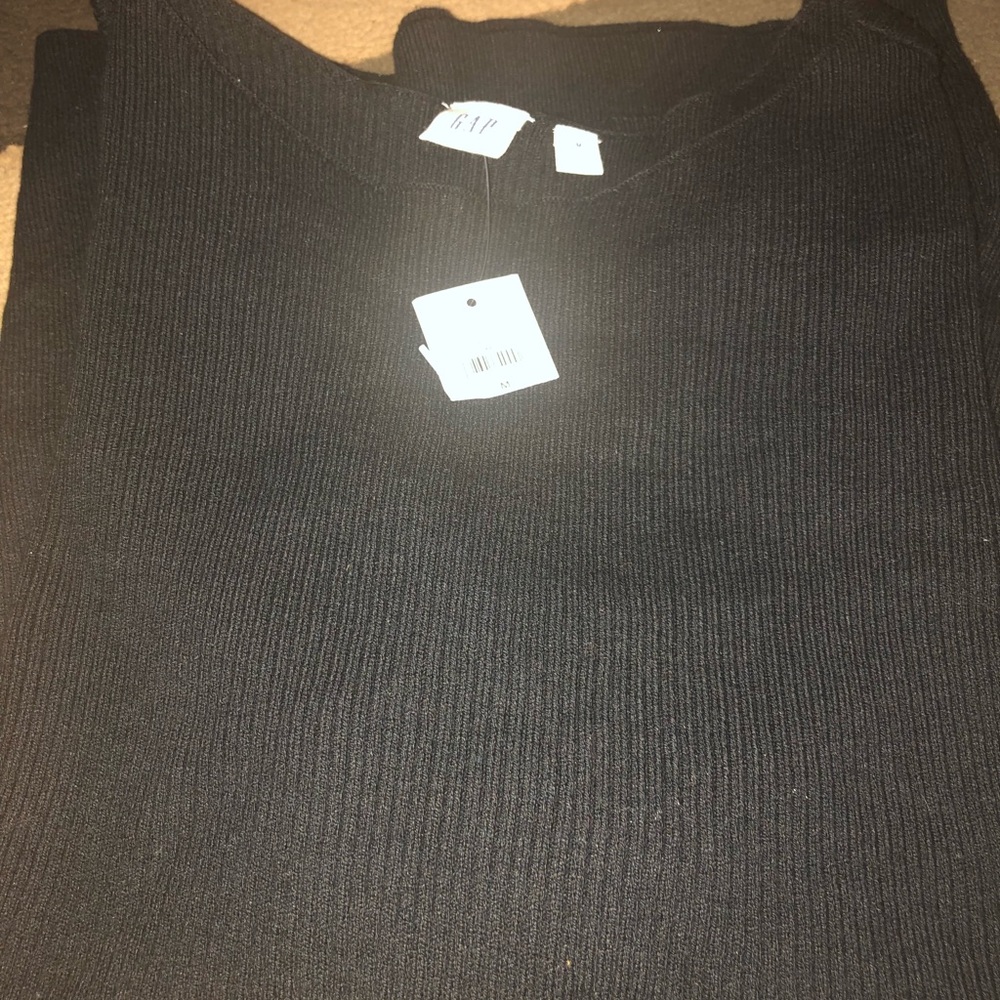 NWT black gap sweater